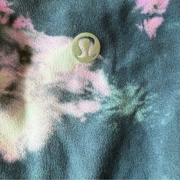 NWT Lululemon Align crop top tee shirt Circulate Tie Dye Mineral Blue Multi sz 6 - Picture 6 of 6